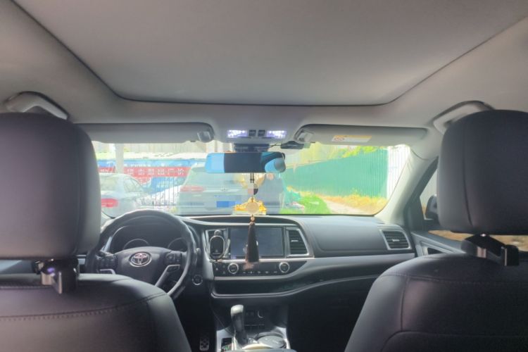 Used Toyota Highlander 2018 2.0T Four-Wheel Drive Luxury Edition 7 Seats China V Emission Standard
