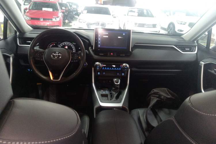 Used Toyota RAV4 2022 2.0L CVT Two-Wheel Drive Fashion Plus Edition