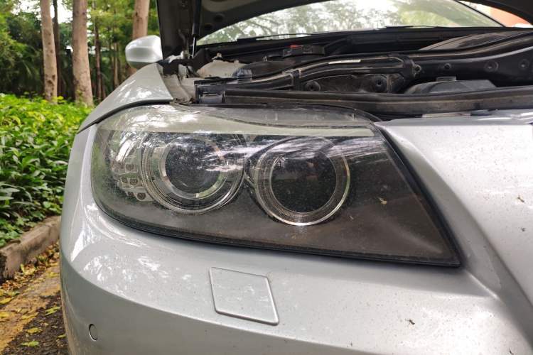 Used BMW 3 Series 2011 320i Luxury Edition Right Front Headlight