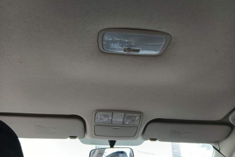 Used Hyundai Celesta 2011 1.6L Manual Comfort Edition Headliner