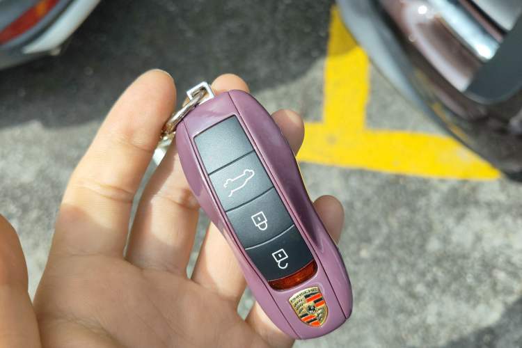 Used Porsche Macan 2021 Macan 2.0T Vehicle Key