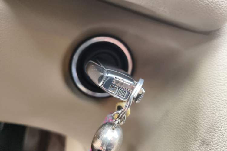 Used Mercedes-Benz R-Class 2011 R 300 L Business Model