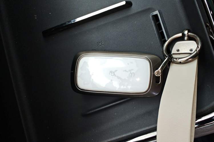 Used Geely Galaxy 8 2025 130km EM-P Starship Edition
