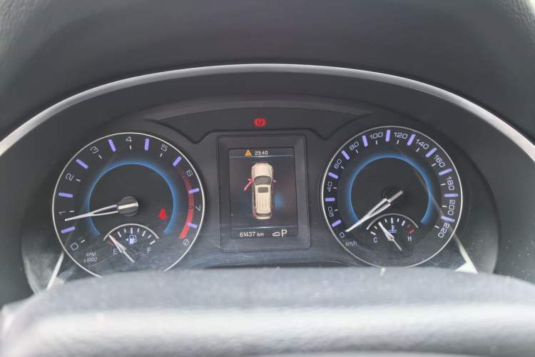 Used Haval H2 2018 Chuanxiang Edition Blue Badge 1.5T Dual-Clutch Two-Wheel Drive Fashionable Model Instrument Cluster