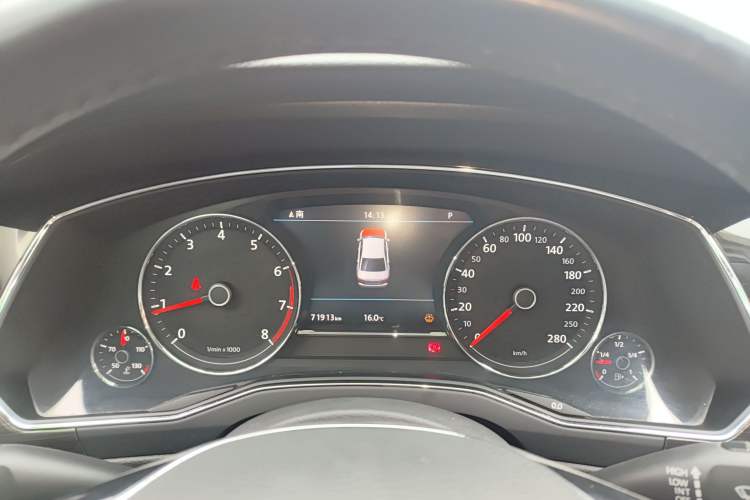 Used Volkswagen Phideon 2019 380TSI Two-Wheel Drive Business Edition China V Standard
