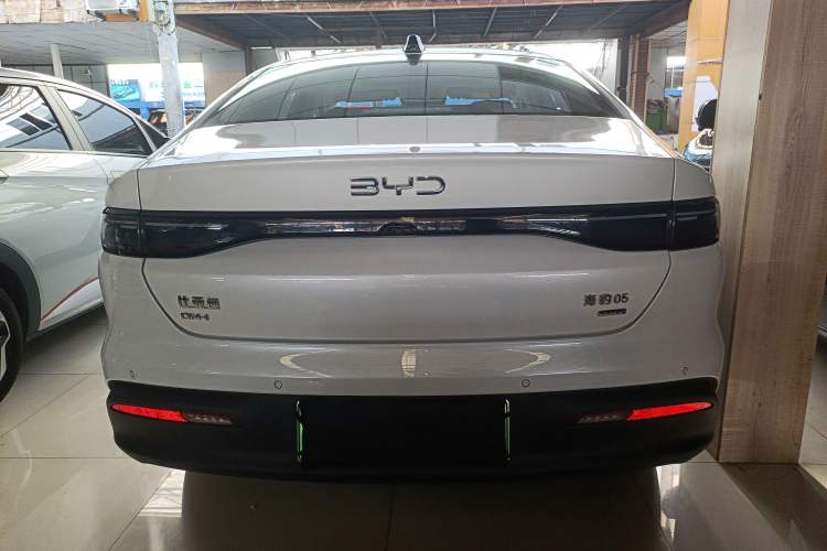Used BYD Seal 05 DM-i 2025 DM-i Intelligent Drive 120KM Flagship Model Rear