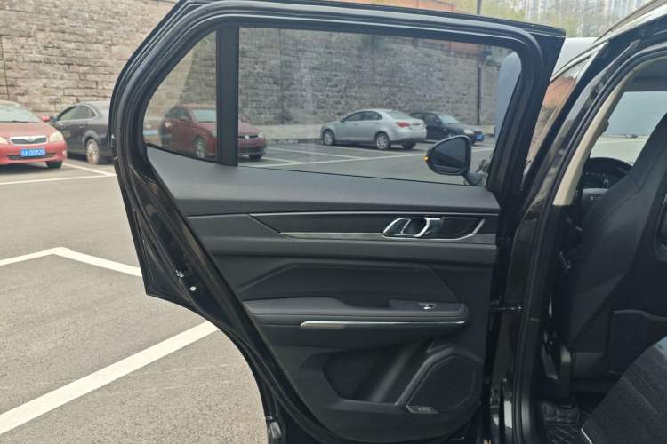 Used Lynk & Co 01 2021 2.0TD Two-Wheel-Drive Pro Trim