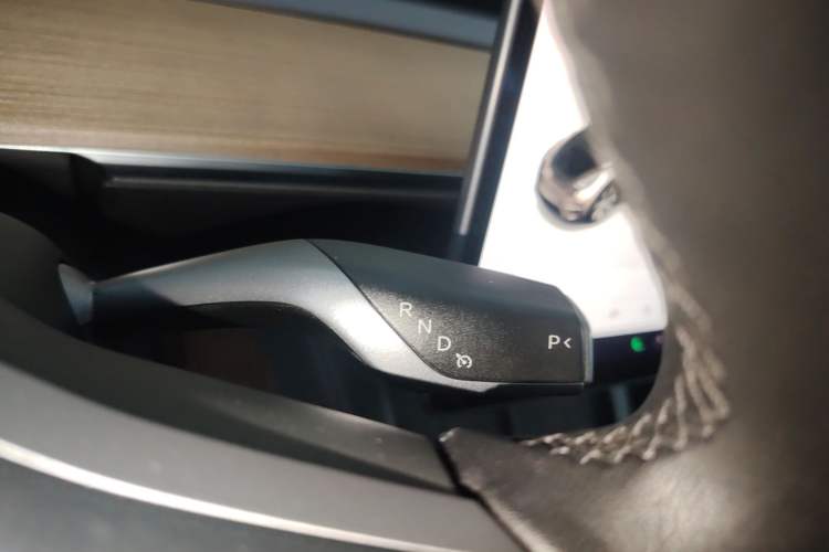 Used Tesla Model Y 2021 Long-Range All-Wheel-Drive Version