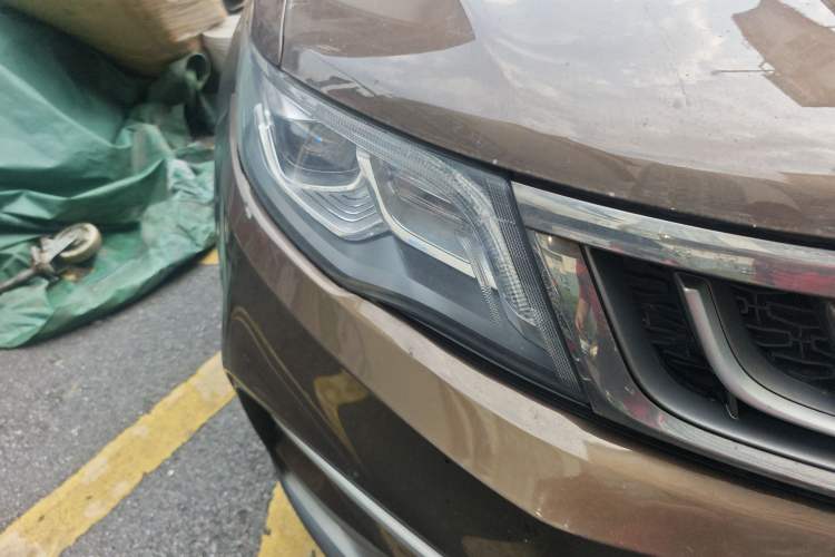 Used Geely Auto Emgrand X7 Sport 2018 1.8TD Automatic Two-Wheel Drive Smart Connect 4G Internet Edition Exterior 6