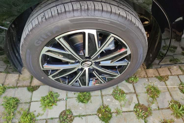 Used GAC Trumpchi E8 2024 Honor Series 2.0L Honor Edition Right Rear Wheel Hub