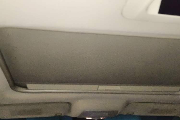 Used Buick GL8 2011 2.4L LT Luxury Business Executive Edition