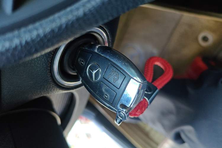 Used Mercedes-Benz SLK-Class 2010 SLK 350 Grand Edition
