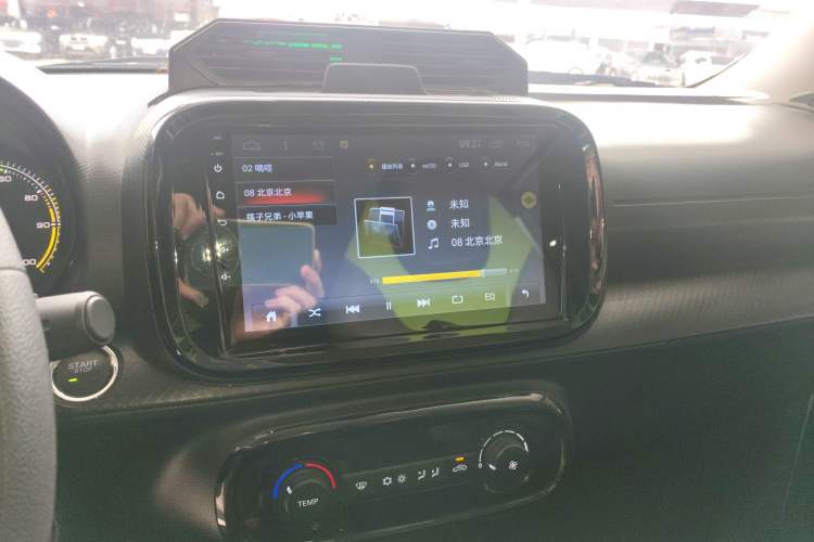 Used Roewe Clever 2021 302 km New Four-Seater Super-Efficient Version