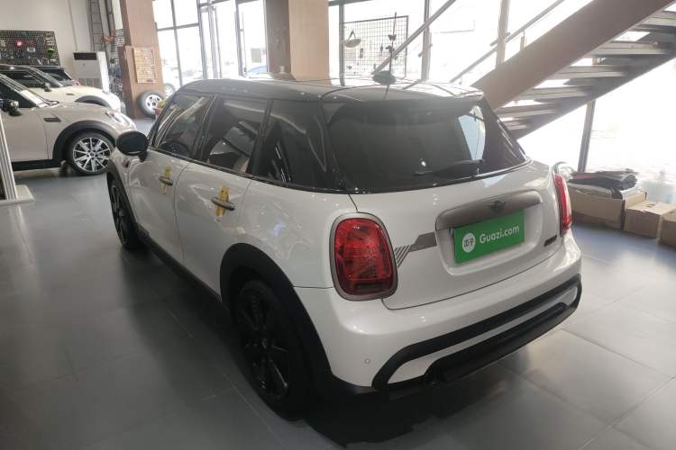 Used MINI MINI 2023 1.5T COOPER King's Cross Special Edition Five-Door Version