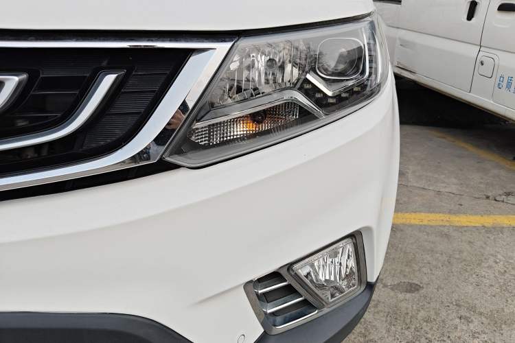 Used Geely Auto Vision X6 2016 1.3T CVT Flagship Model Left Front Headlight