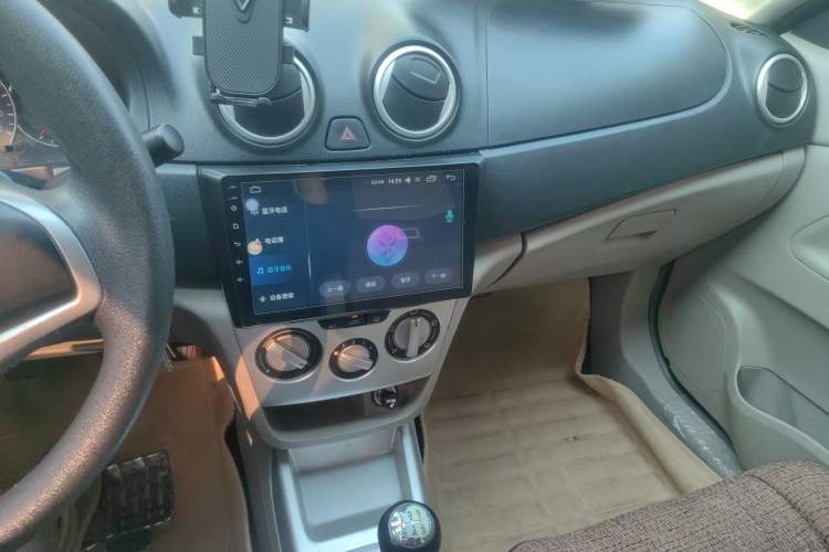 Used CHANGAN Alsvin V3 2012 1.3L Manual Comfort Version China IV Standard Audio And AC Panel