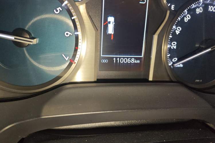 Used Toyota Prado 2018 3.5L Automatic TX-L with Rear-Mounted Spare Tire Odometer Close Up