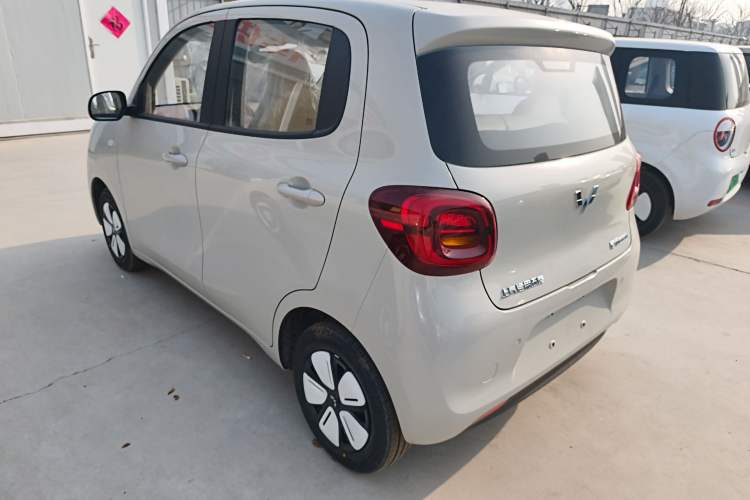 Used Wuling Hongguang MINIEV 2025 Four-Door Version Advanced Edition Rear Left 45 Deg