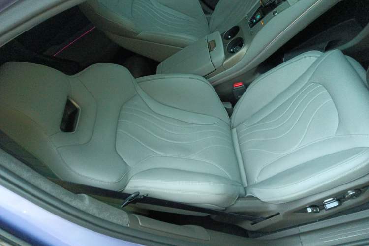 Used Denza N7 2025 630 All-Wheel Drive Intelligent Driving Dual-Laser Flagship Edition