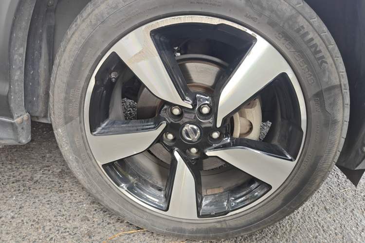 Used Nissan Qashqai 2017 2.0L CVT Luxury Edition China V Standard Right Front Wheel Hub