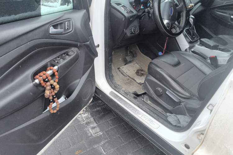 Used Ford Kuga 2013 1.6L GTDi Two-Wheel-Drive Trend Model