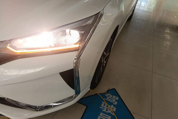 Used Dongfeng Aeolus Yixuan 2021 230T Automatic Chasing Shadow Edition