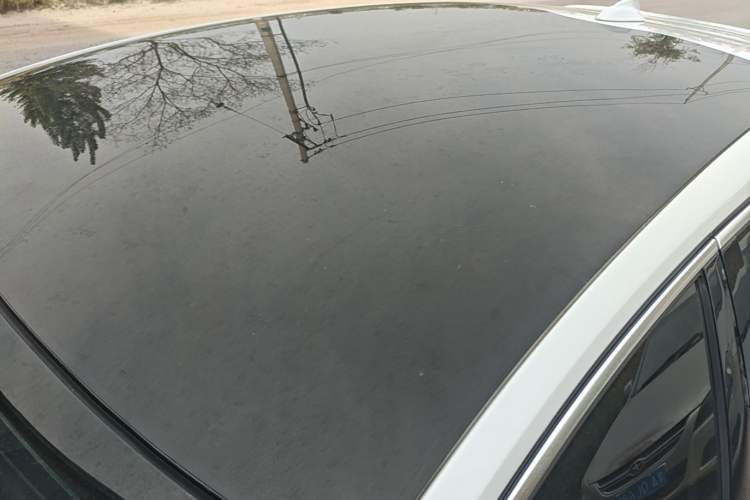 Used Volvo V40 2016 T4 Smart Luxury Edition Roof