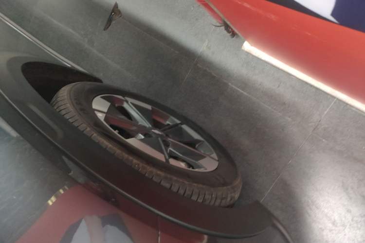 Used Livan 7 2023 605 km ZHU FENG
