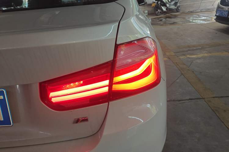 Used BMW 3 Series 2017 318Li Fashion Model
