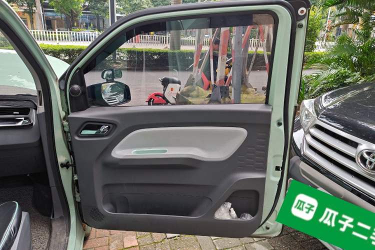 Used Wuling Hongguang MINIEV 2021 Macaron Premium Model – Lithium Iron Phosphate