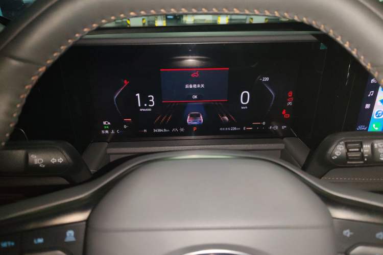 Used Ford Edge 2023 Ford Explorer L 2.0T EcoBoost Four-Wheel Drive 7-Seater Supreme Model Odometer Close Up