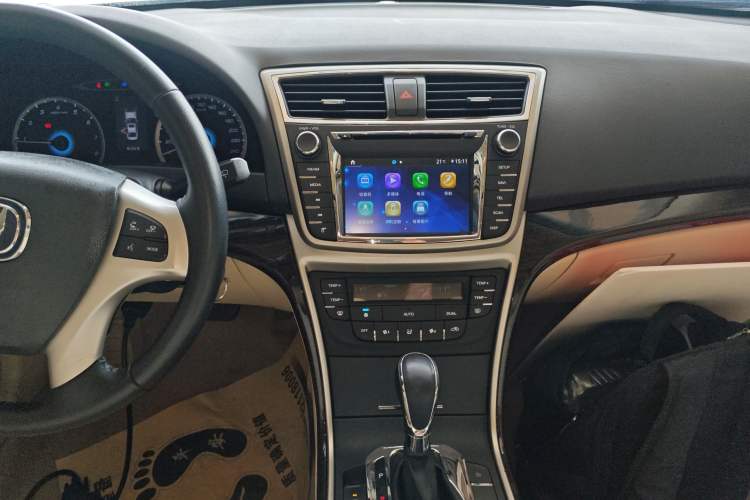 Used CHANGAN Raeton 2014 1.8T Automatic Elite Anniversary Edition China IV Standard
