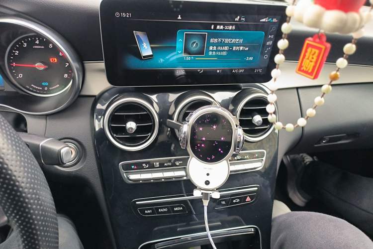 Used Mercedes-Benz C-Class 2019 C 260 Sport Edition Audio And AC Panel