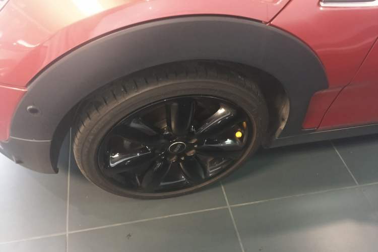 Used MINI Clubman 2019 1.5T COOPER Connoisseur Left Front Wheel Hub