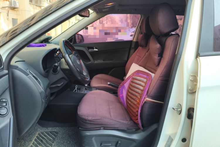 Used Hyundai ix25 2015 1.6L Automatic Two-Wheel-Drive Deluxe DLX Model