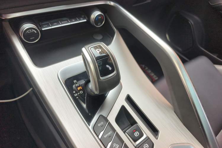 Used Geely Auto Coolray 2019 260T DCT Knight China VI Standard
