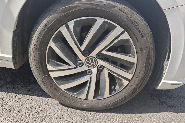 Used Volkswagen Lavida 2023 300TSI DSG Full-Comfort Edition
