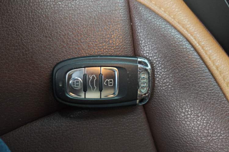 Used Audi Q5 2012 2.0TFSI Trendy Edition
