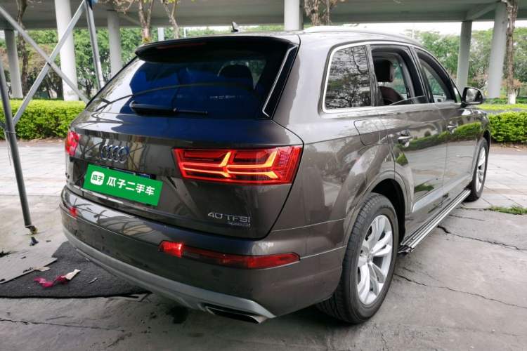 Used Audi Q7 2018 40 TFSI Comfort Model