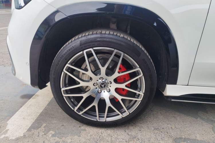 Used Mercedes-Benz GLE 2022 Refreshed GLE 350 4MATIC Coupe SUV Luxury Edition Left Front Wheel Hub