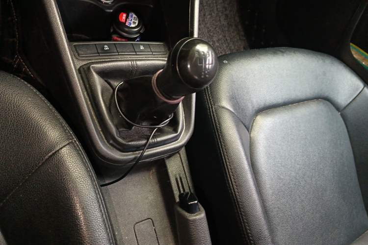 Used Volkswagen Santana 2019 1.5L Manual Fashion Edition China VI Standard Gear Lever