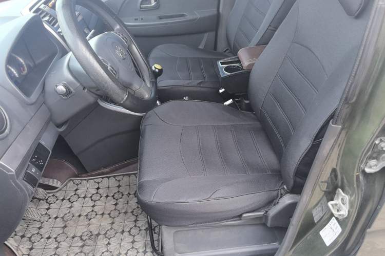 Used Suzuki Wagon R X5 2013 Revised Version 1.4L VVT Cruise Edition Left Front Seat