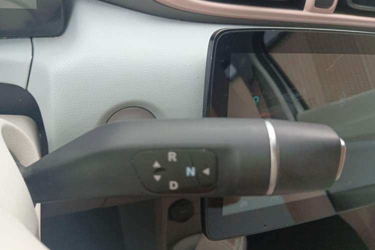 Used Leapmotor T03 2024 310 Comfort Edition Gear Lever