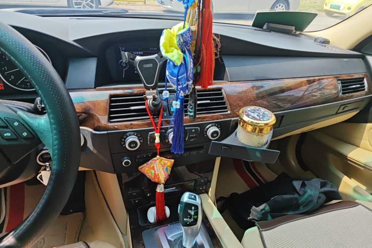 Used BMW 5 Series 2009 530Li Leading Model