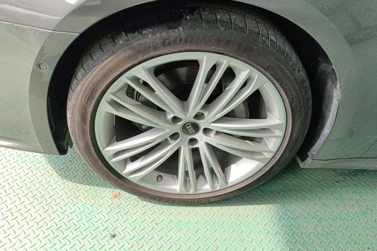 Used Audi A7L 2024 45 TFSI quattro Luxury Edition
