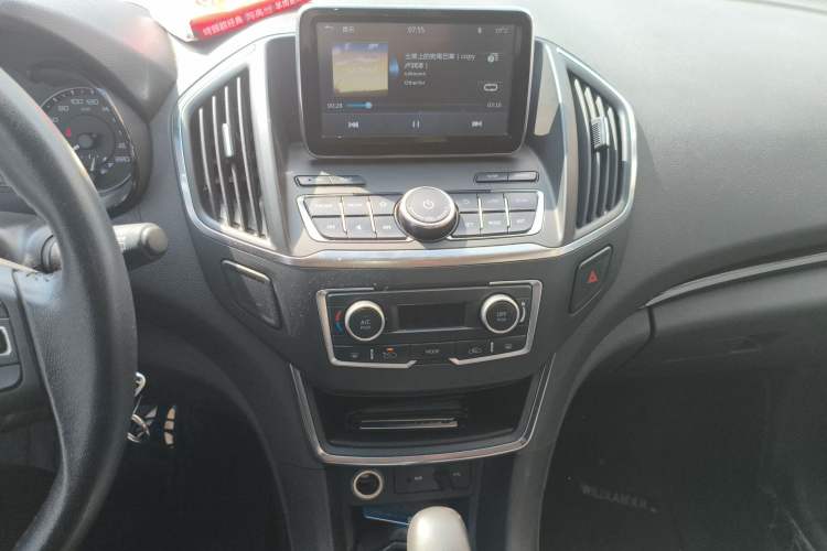 Used Dongfeng Aeolus AX5 2017 1.4T Automatic Qushang Model