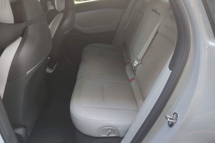 Used Nio ES6 2024 75 kWh
