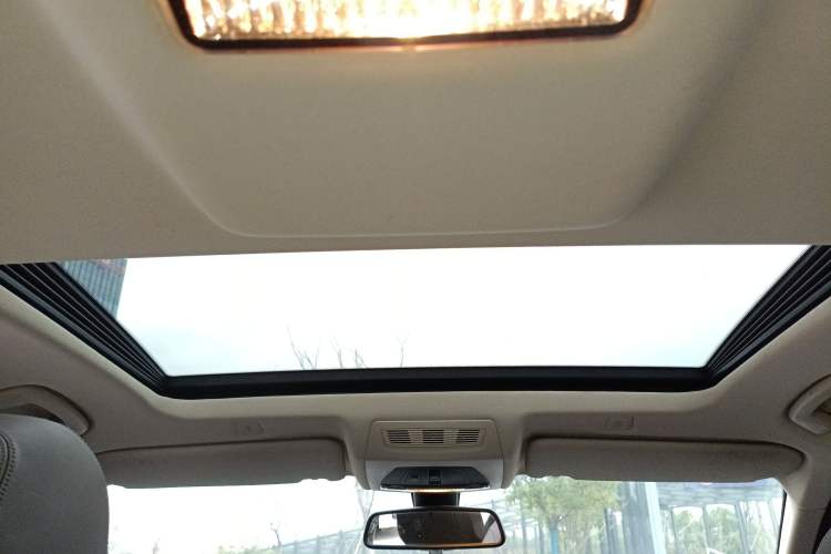 Used BMW 5 Series 2017 525Li Luxury Design Package
