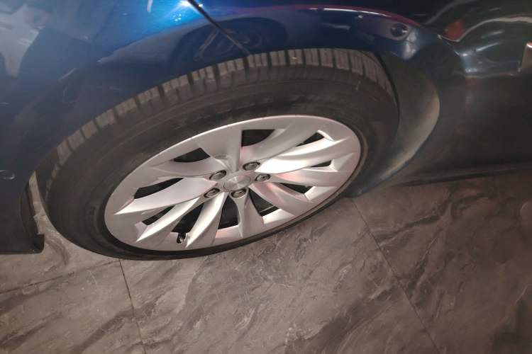 Used Tesla Model S 2019 Long-Range Version
