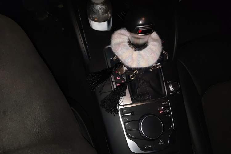 Used Audi A3 2014 Limousine 40 TFSI S line Comfort Model
